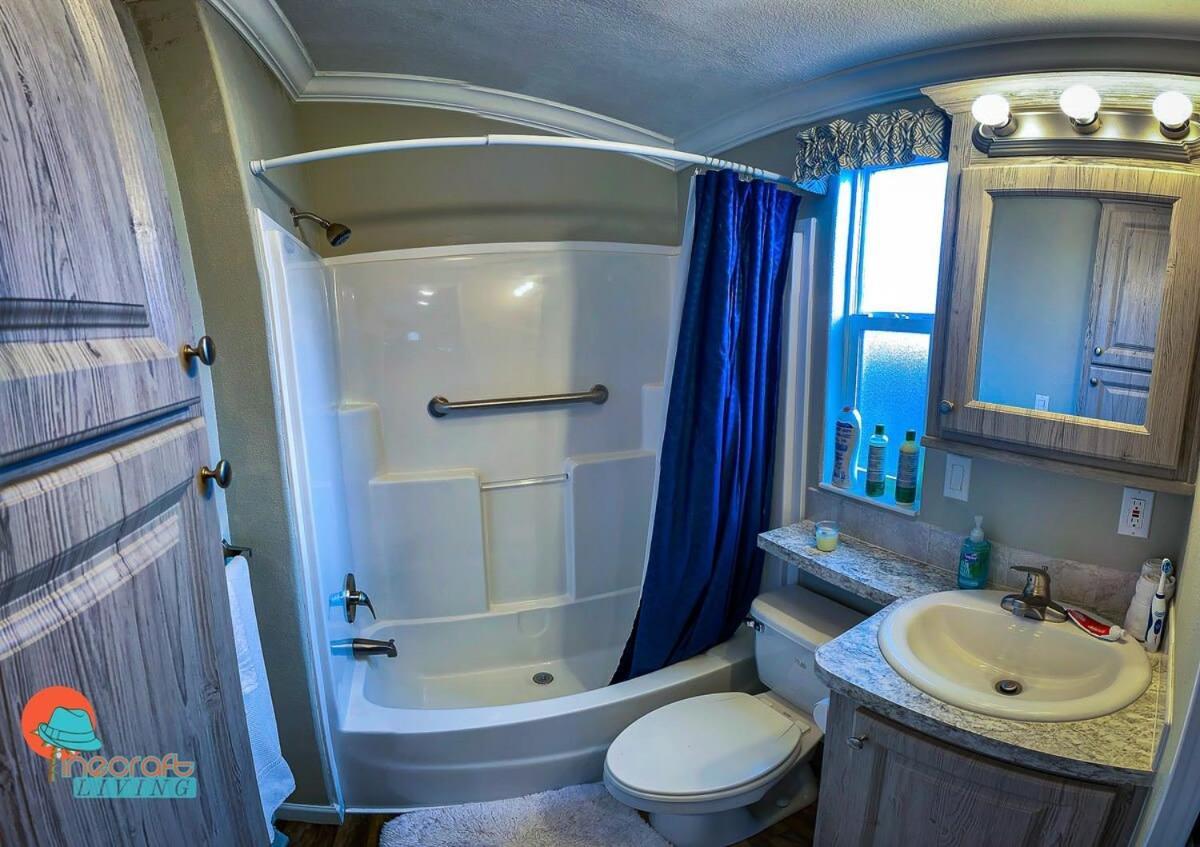 Pinecraft Cottage Tiny Home Сарасота Экстерьер фото
